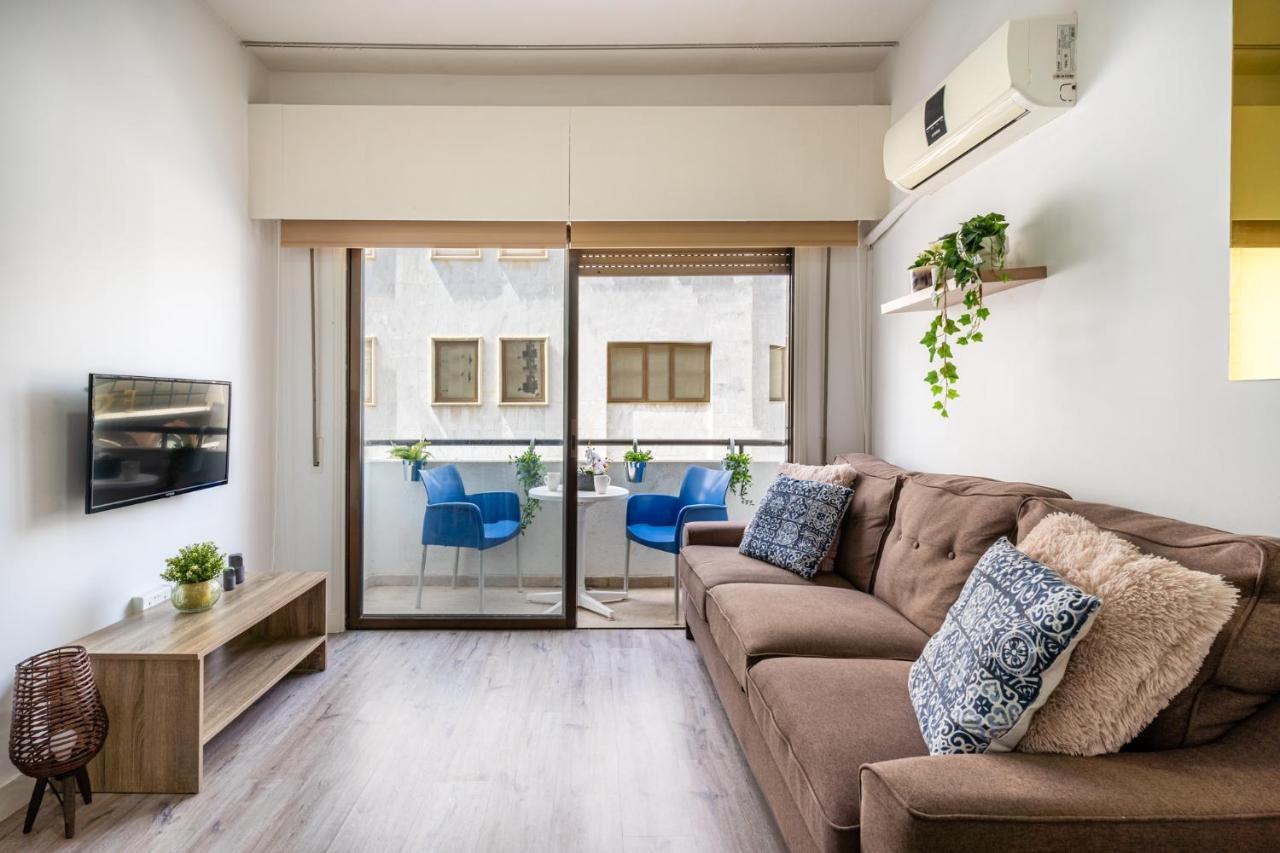 Eleni'S 1-Br Apt In Larnaca Center المظهر الخارجي الصورة