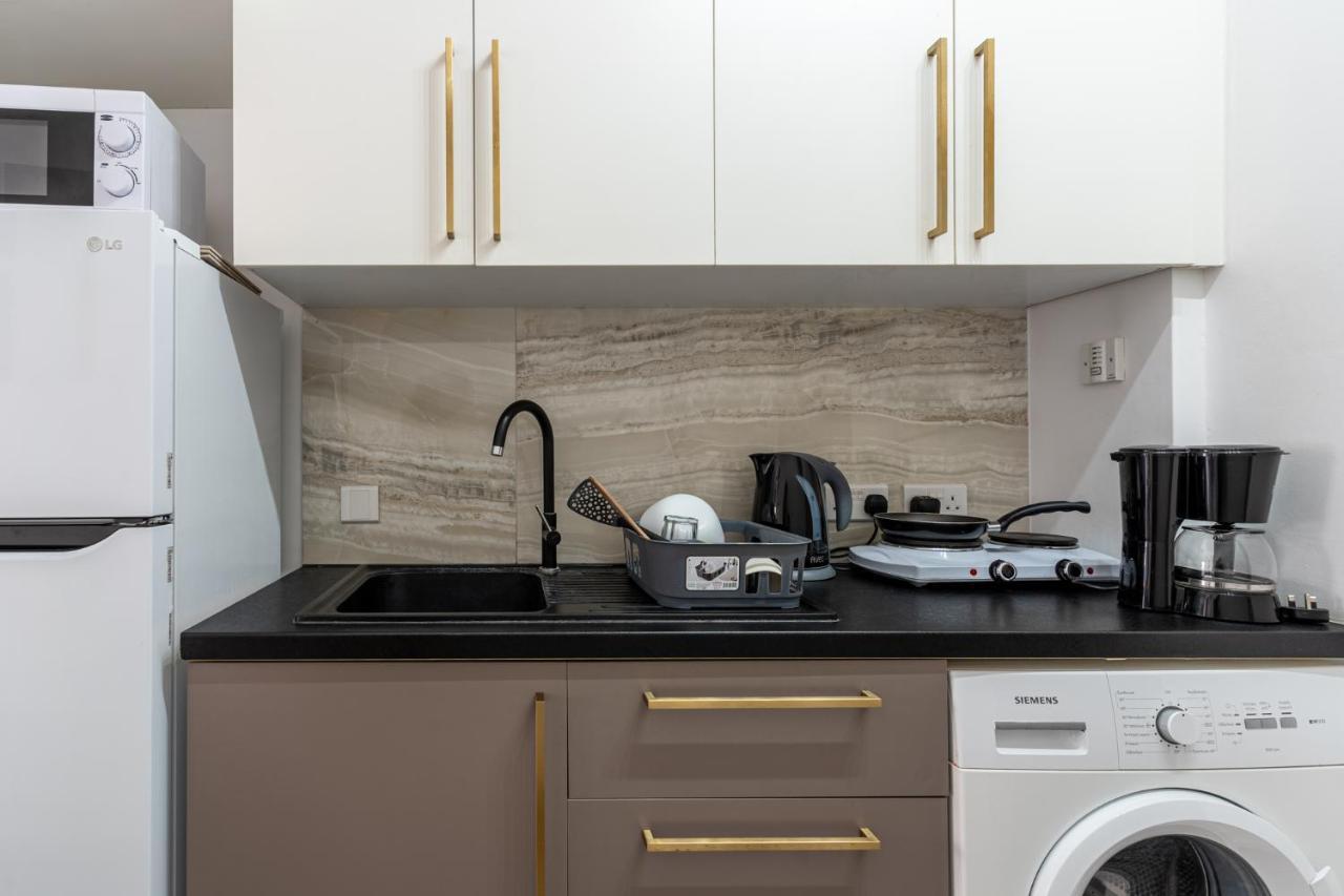 Eleni'S 1-Br Apt In Larnaca Center المظهر الخارجي الصورة